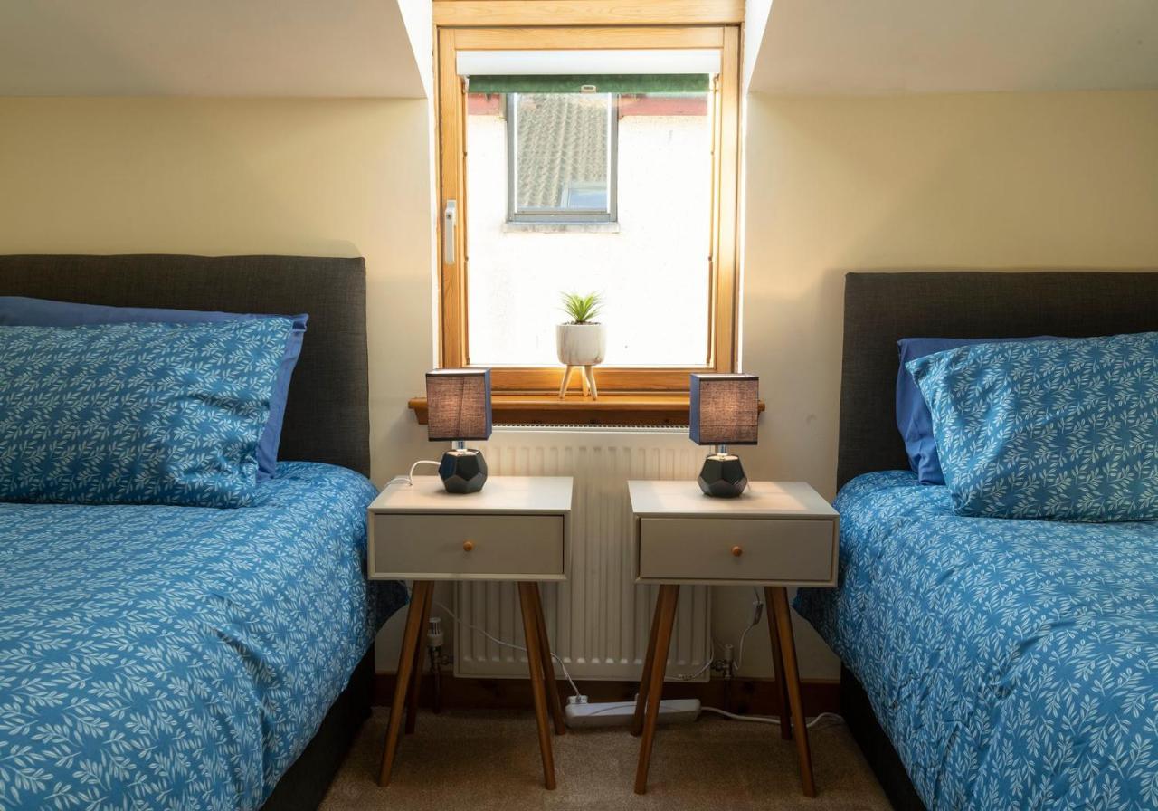 Stylish 2 Bedroom - 2 Miles Inverness City Centre المظهر الخارجي الصورة